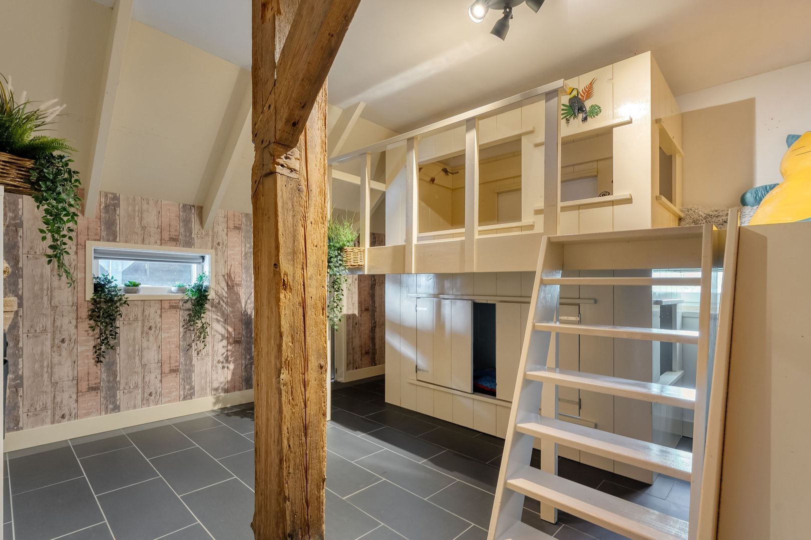 Armweide 5, Ruinen foto-36