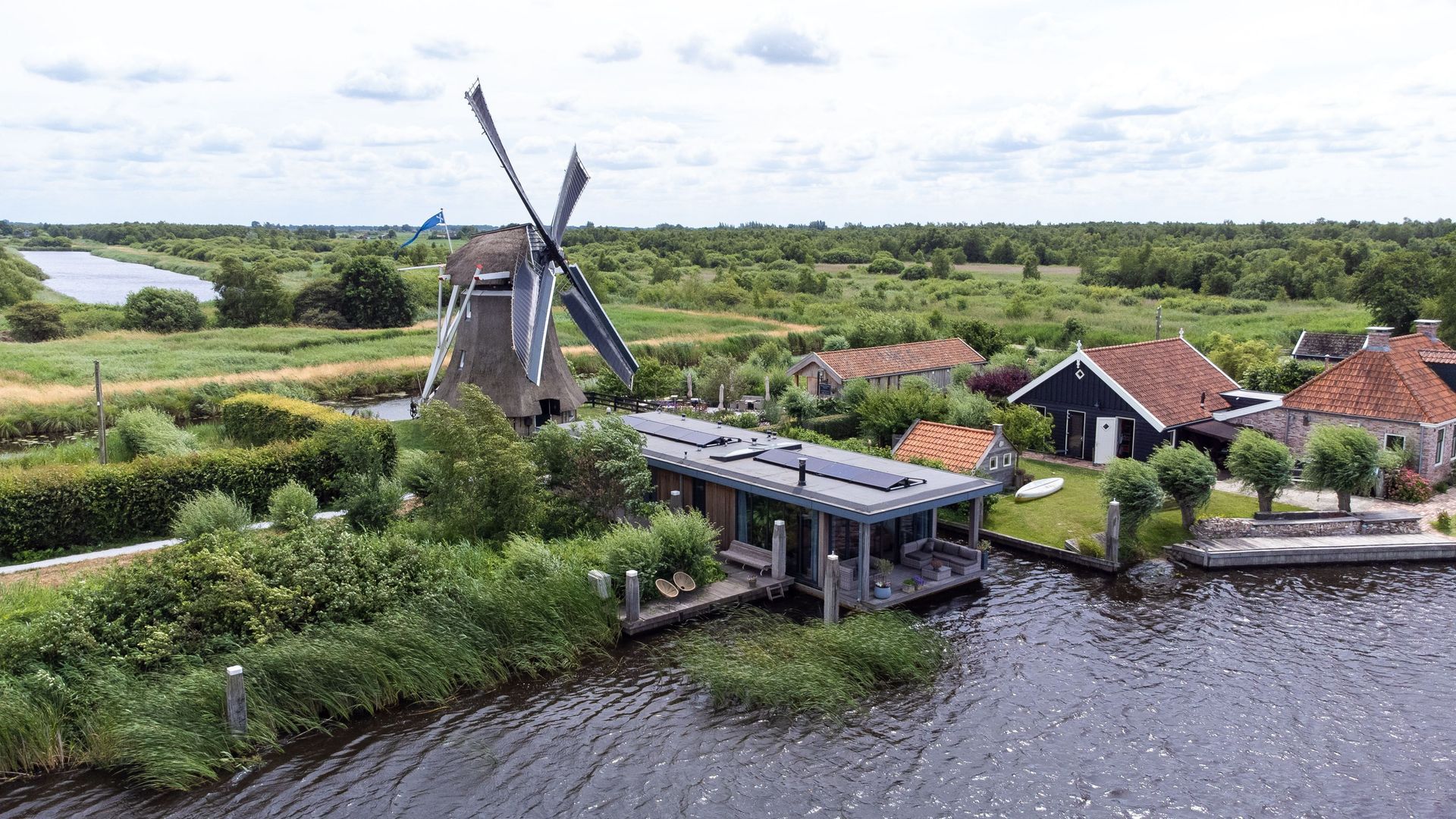 Veendijk 6, Nijetrijne foto-1