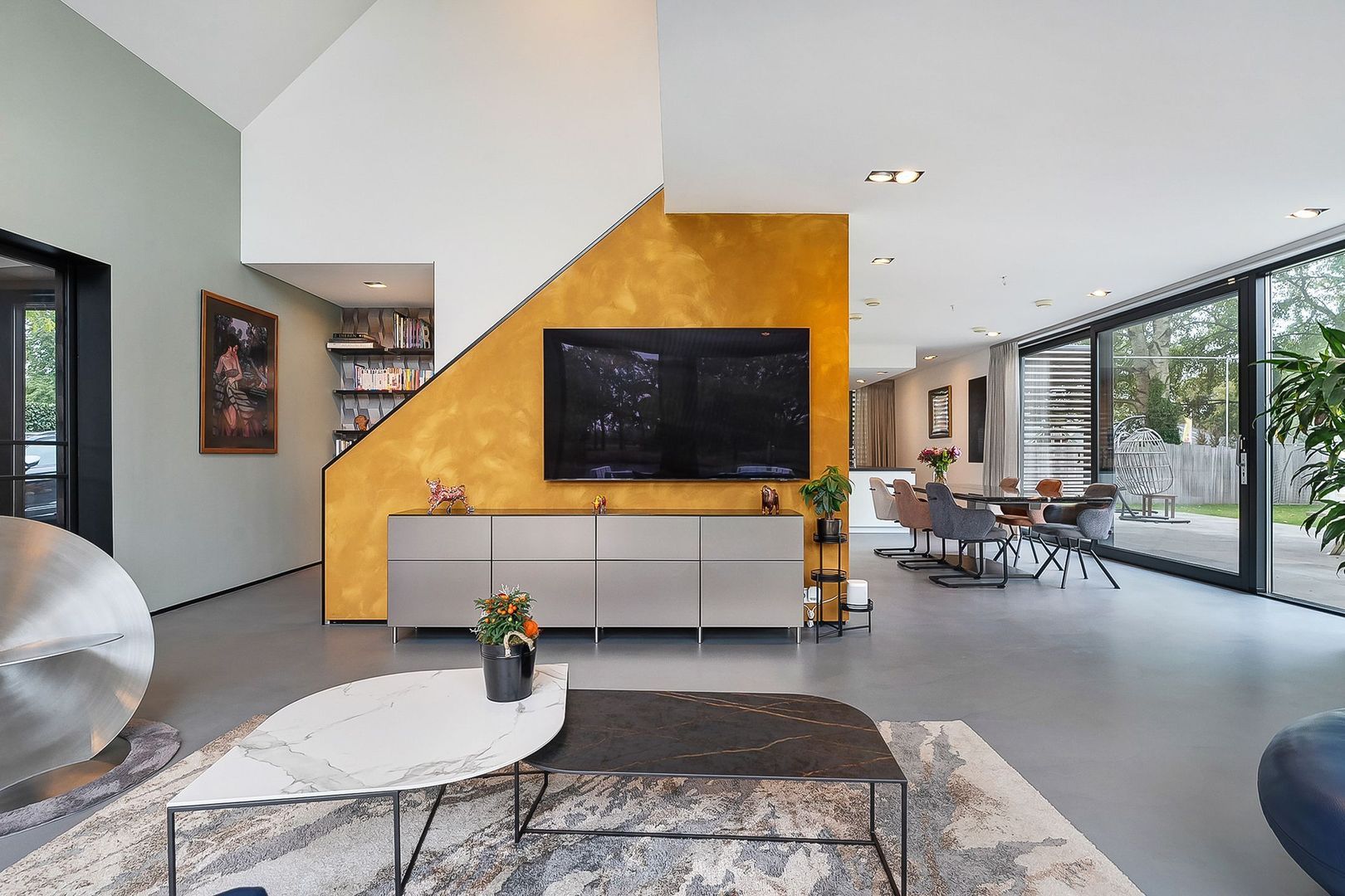 Rogat 1, Rogat foto-1