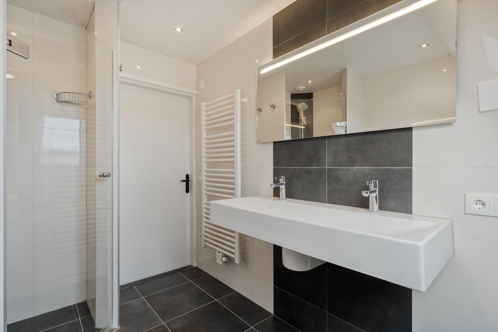 Sepiepenakkers 4, Diever foto-35