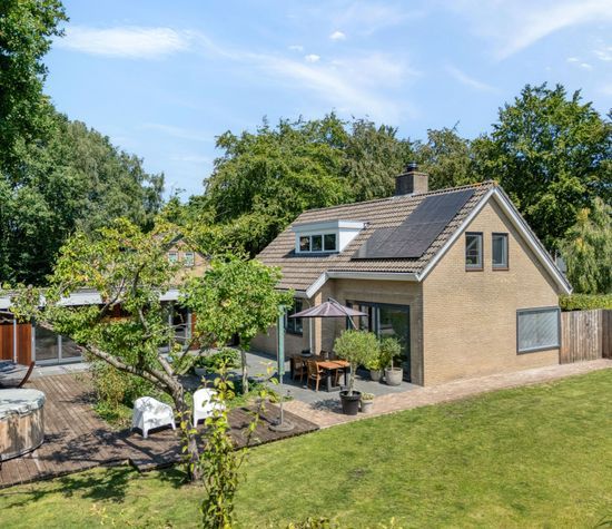 Linthorst Homanstraat 7, Wilhelminaoord