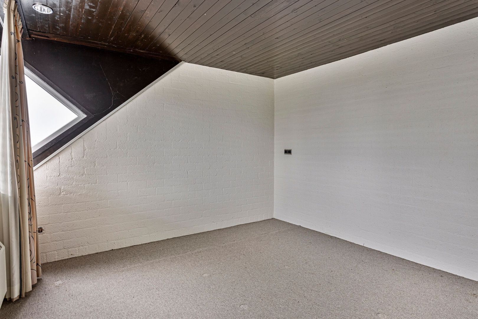 Paus Joanneslaan 5, Uden foto-31