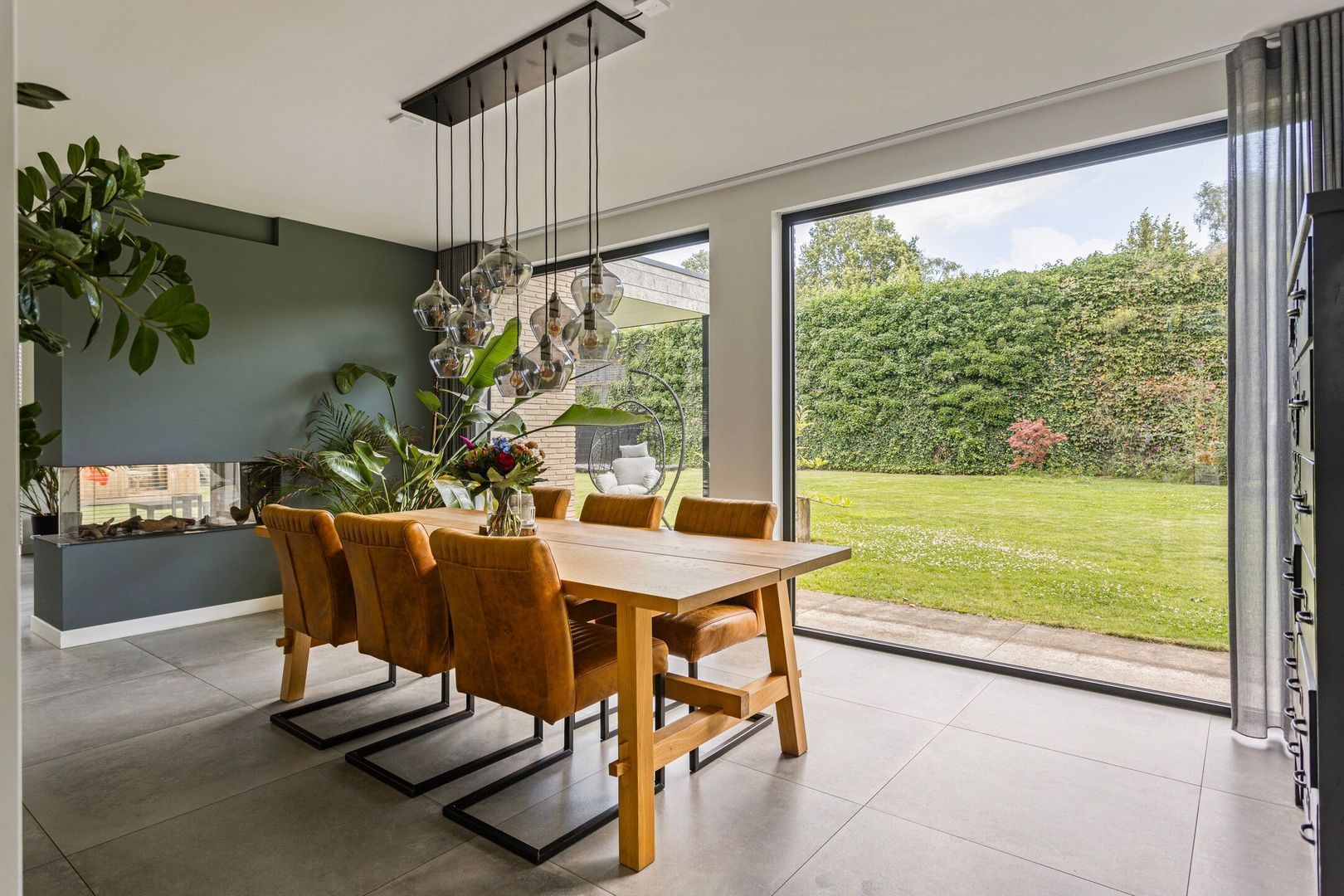 Gulden 2, Uden foto-19