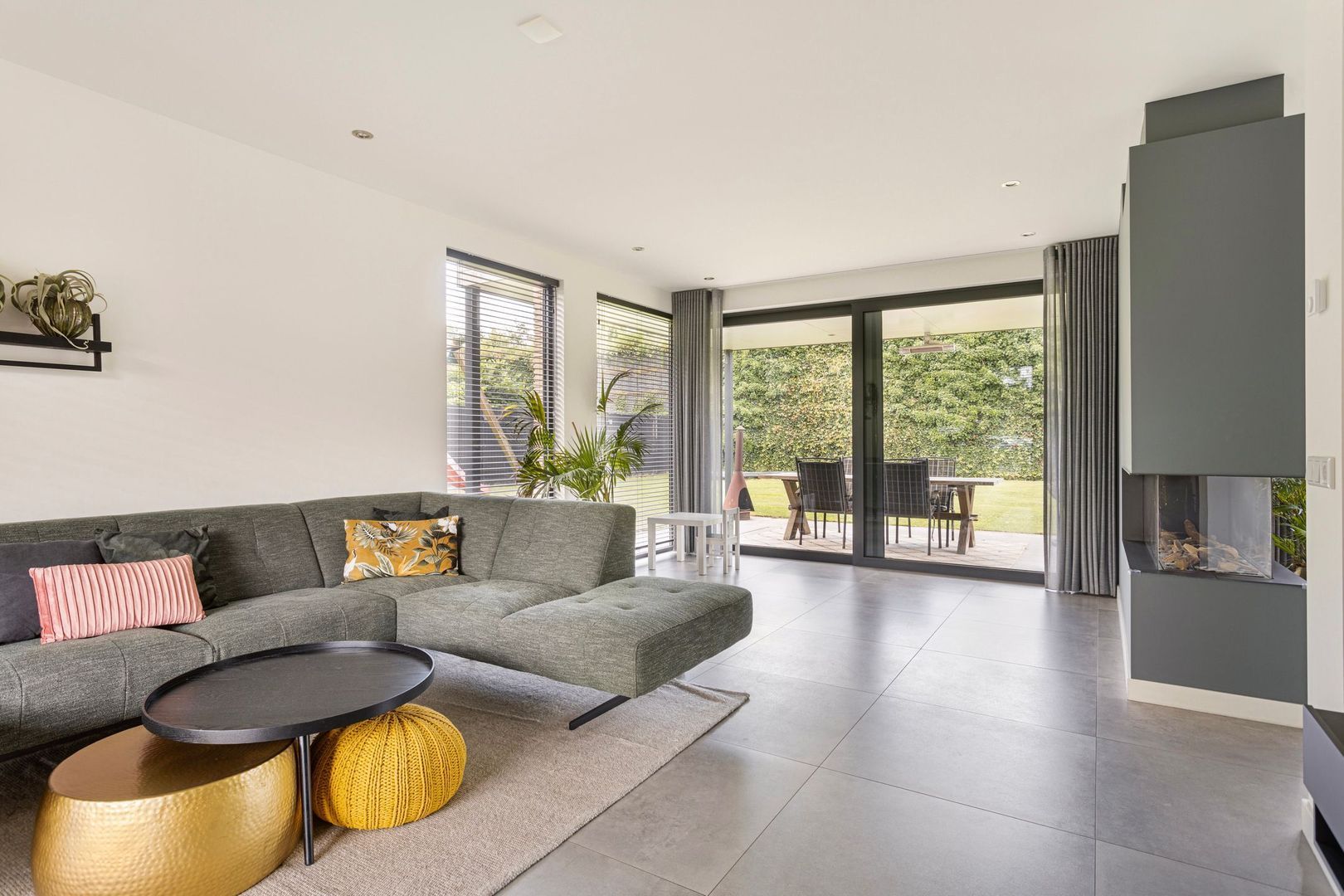 Gulden 2, Uden foto-13