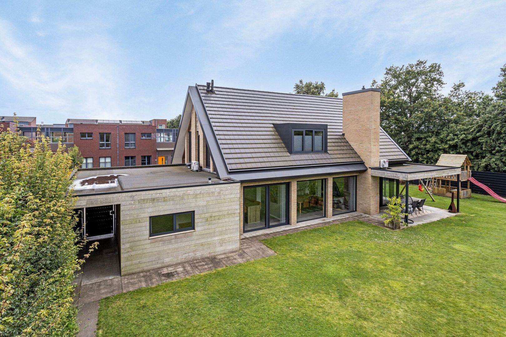 Gulden 2, Uden foto-62