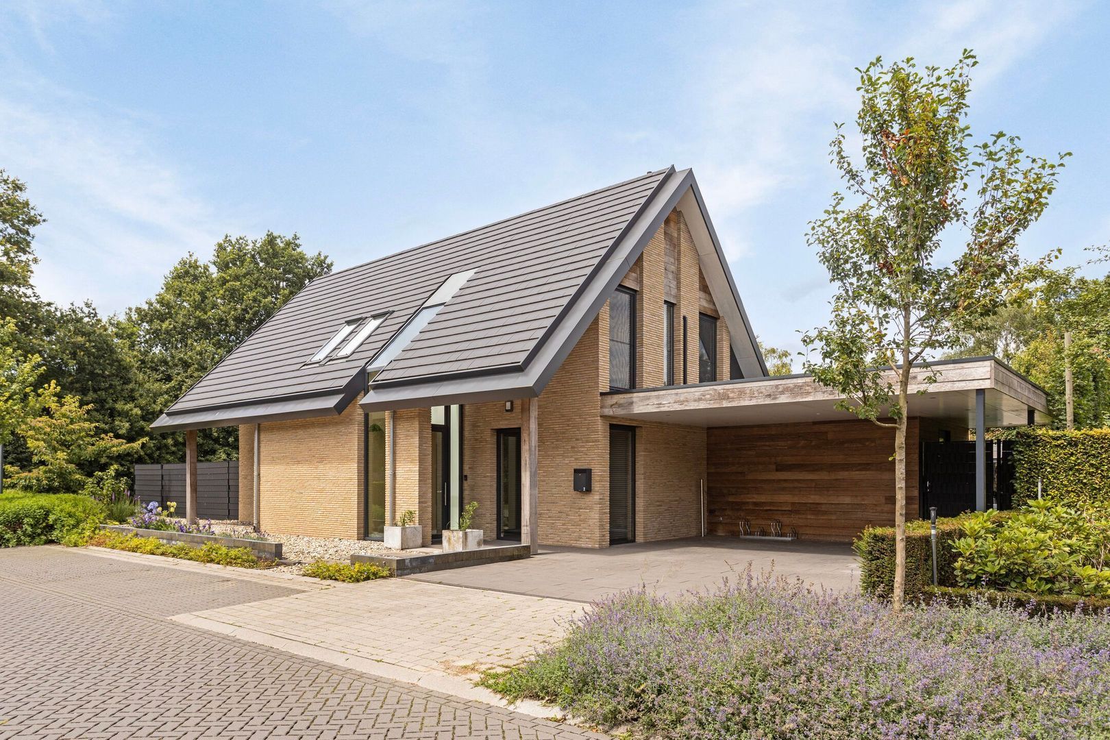 Gulden 2, Uden foto-4