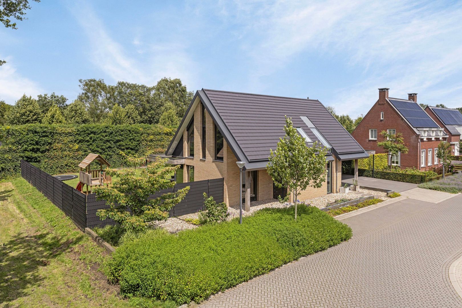 Gulden 2, Uden foto-64