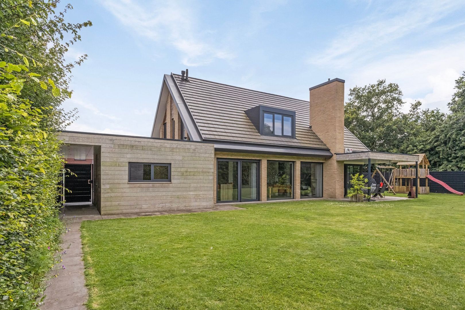 Gulden 2, Uden foto-51