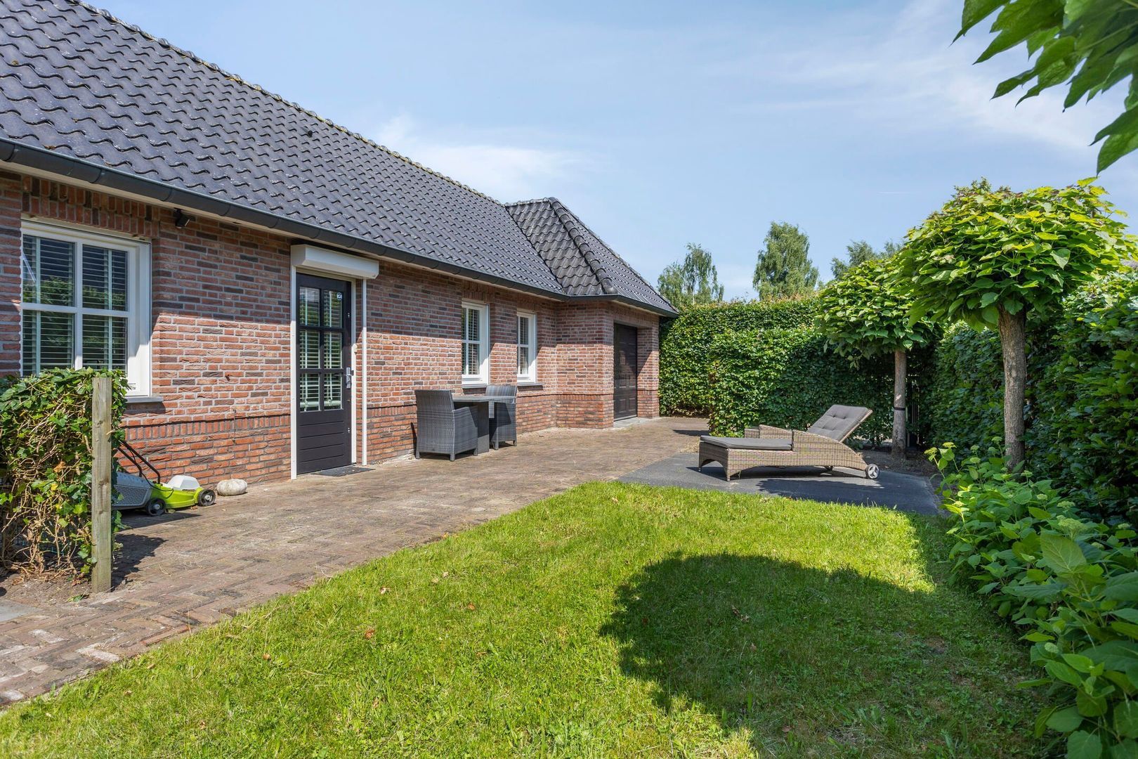 Opper 14, Uden foto-50