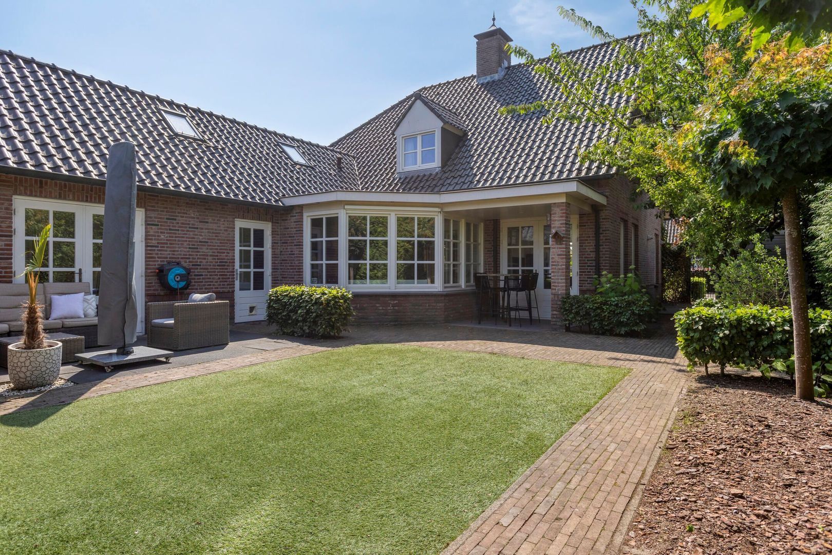 Opper 14, Uden foto-44