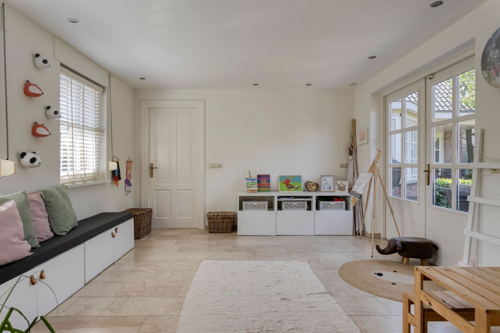 Opper 14, Uden foto-20