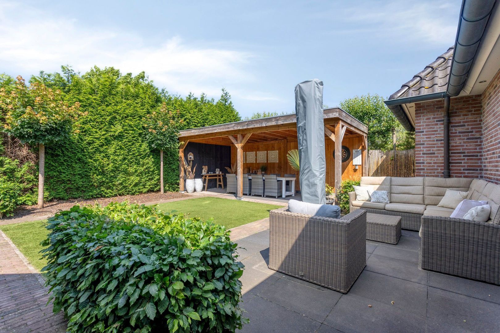 Opper 14, Uden foto-40