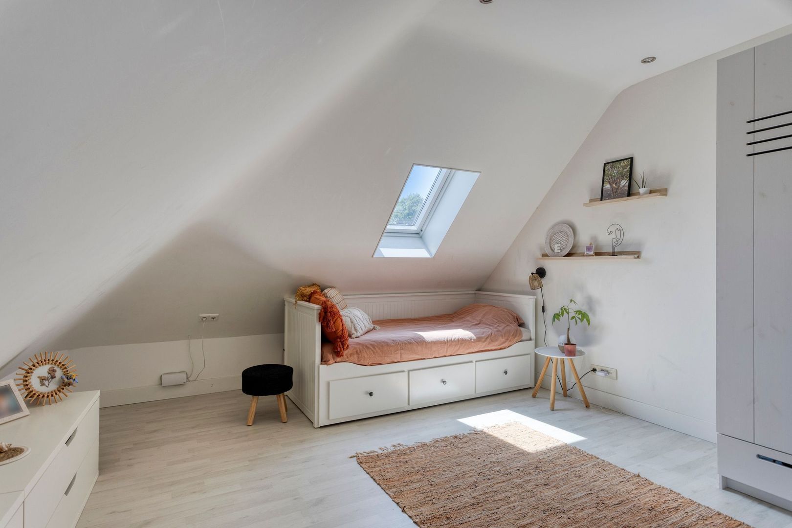 Opper 14, Uden foto-28