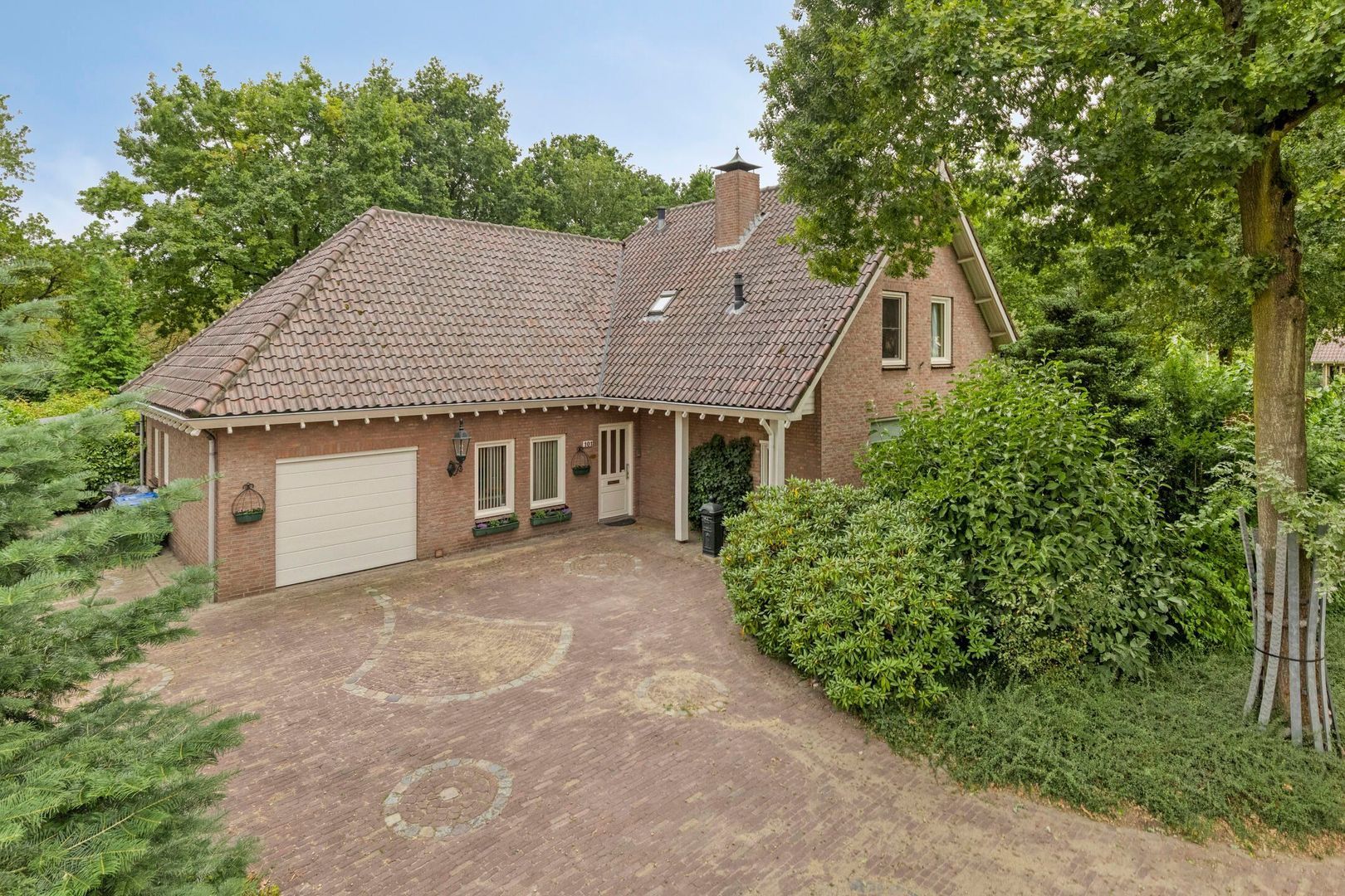 Stoffels 101, Uden foto-0