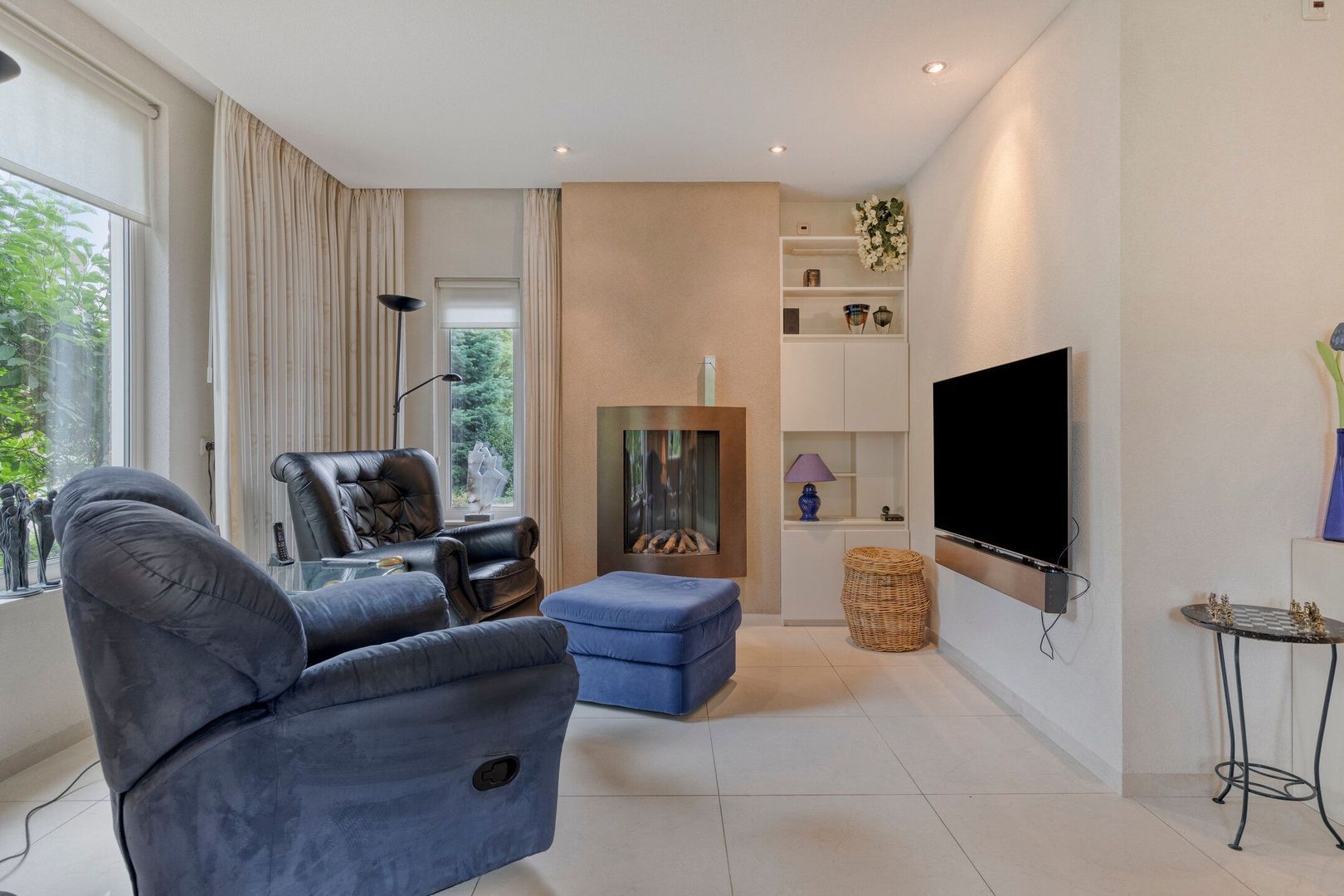 Stoffels 101, Uden foto-10