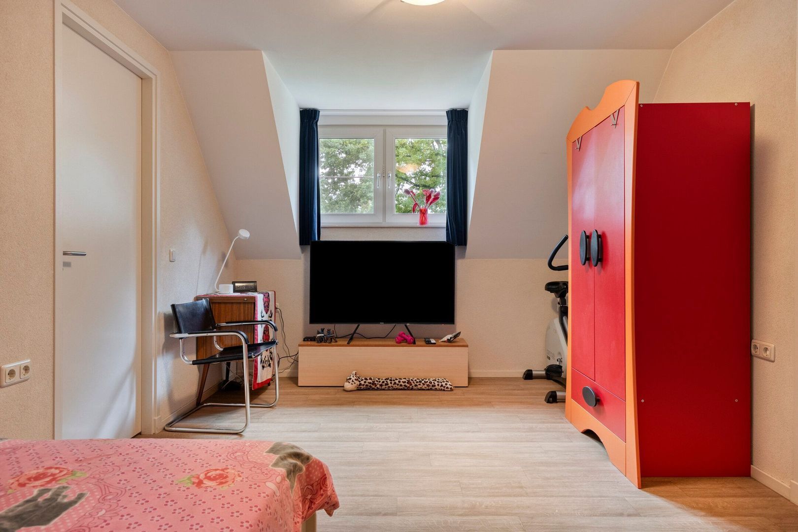 Stoffels 101, Uden foto-31