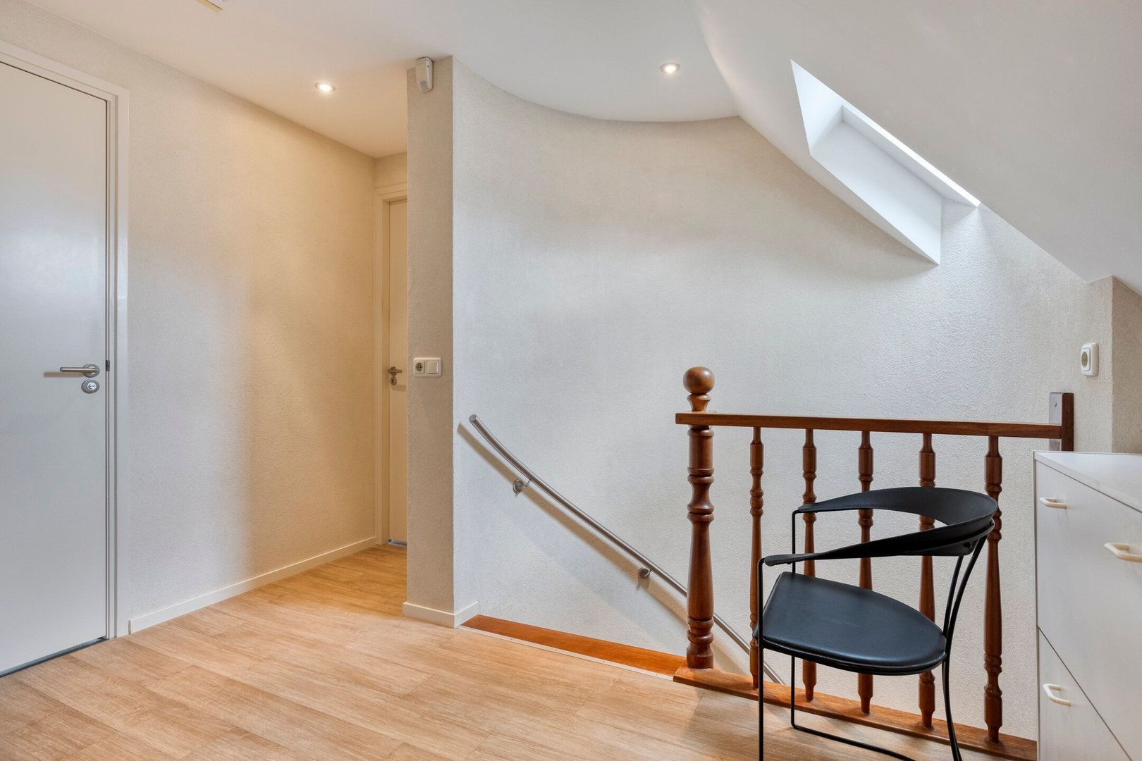 Stoffels 101, Uden foto-22