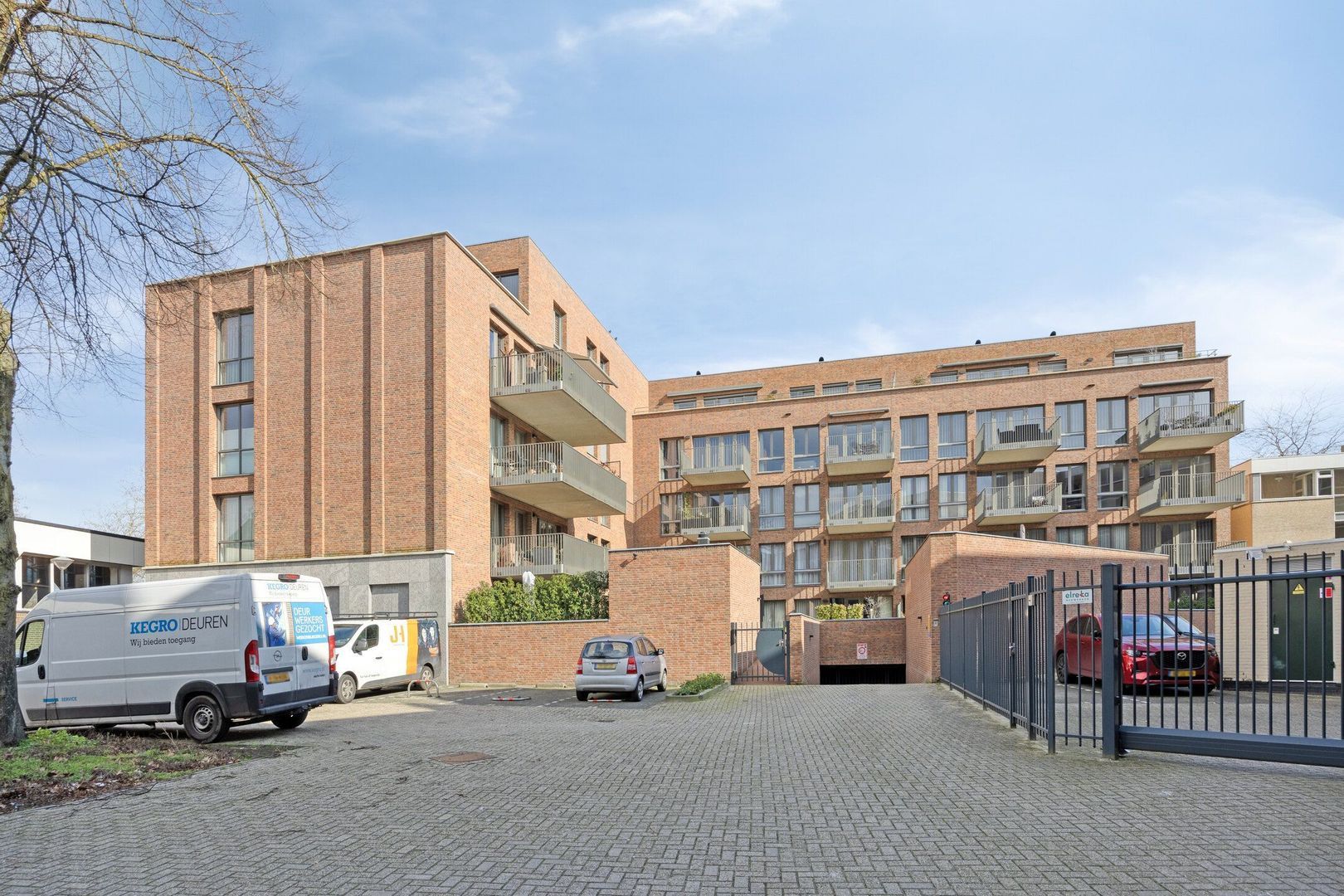 De Misse 129, Uden foto-35