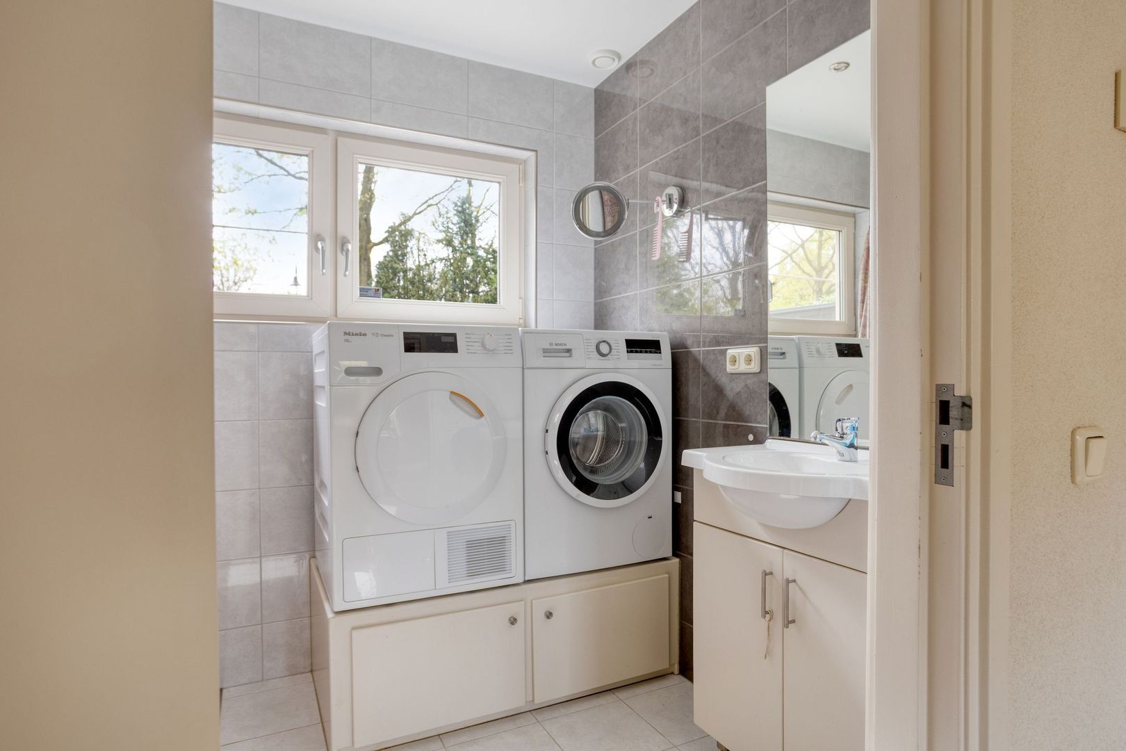 Stoffels 101, Uden foto-23