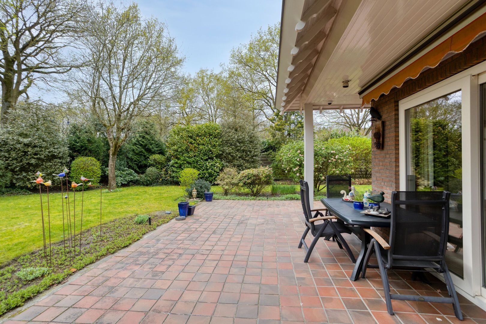 Stoffels 101, Uden foto-50