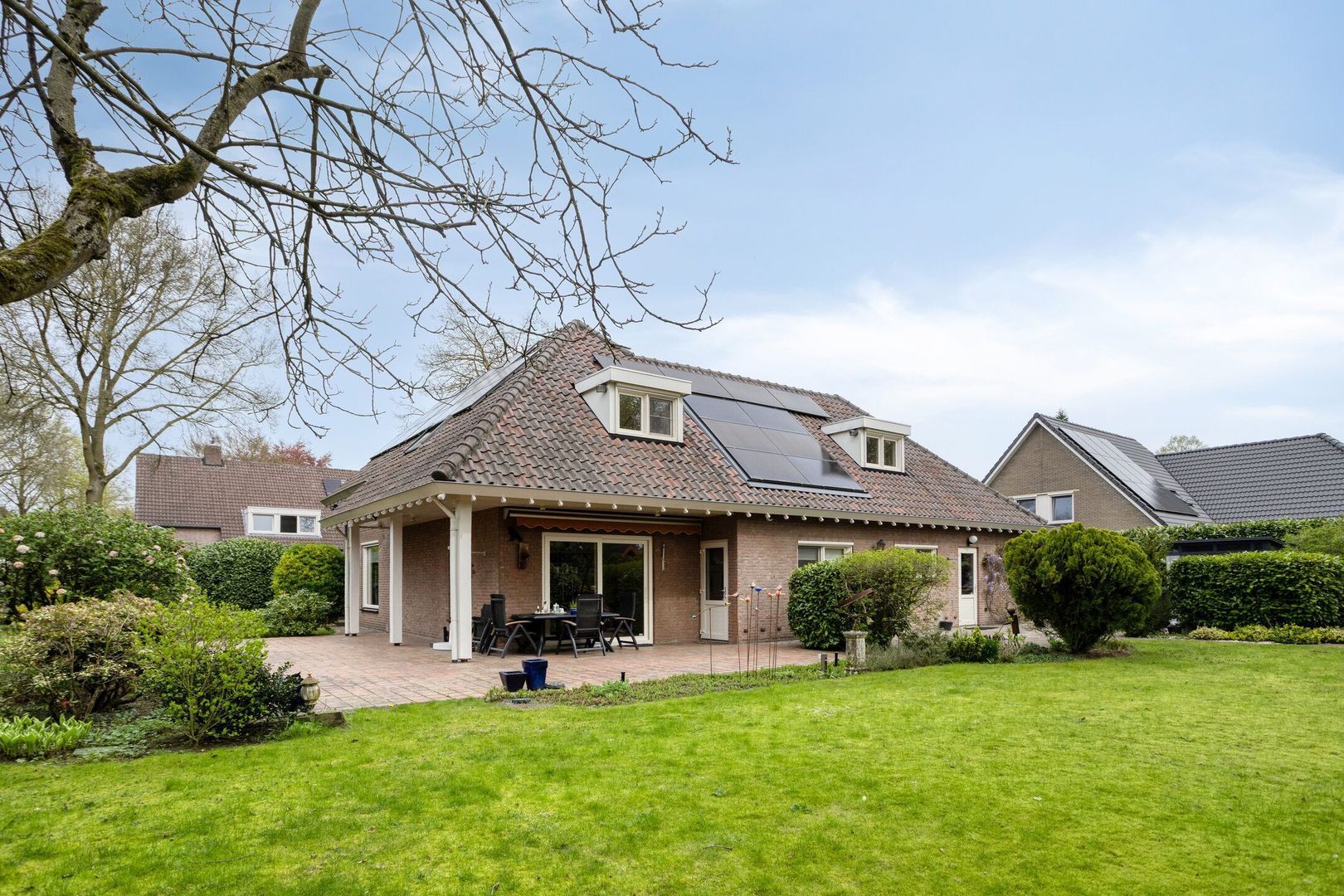 Stoffels 101, Uden foto-2