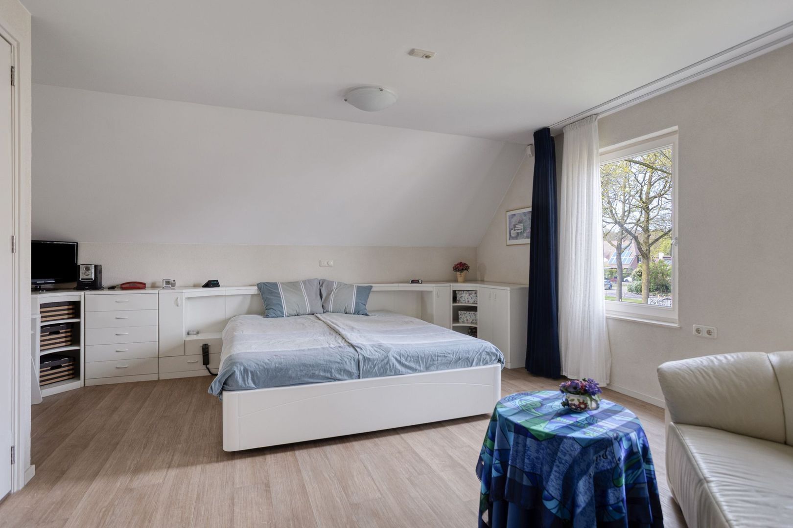 Stoffels 101, Uden foto-27