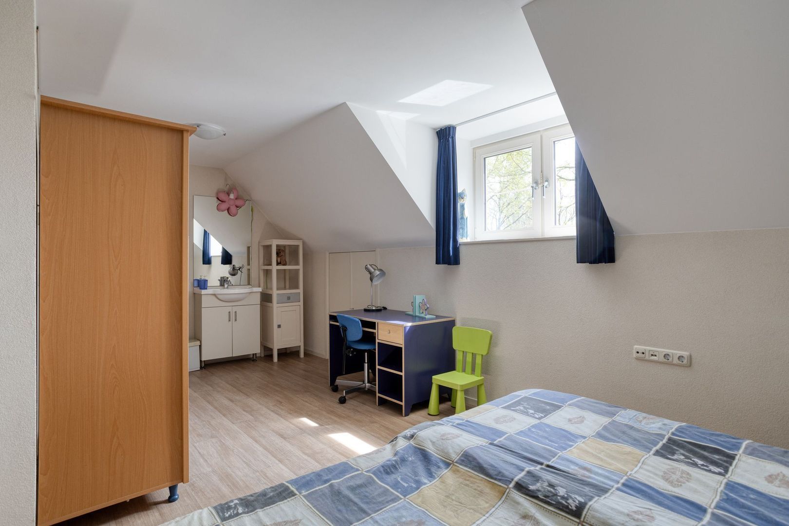 Stoffels 101, Uden foto-35