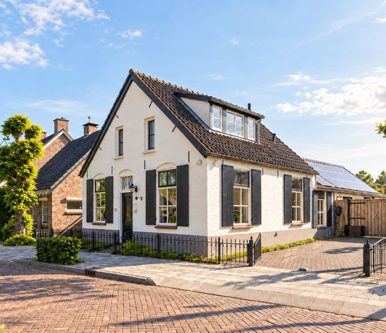 Burgemeester Buskensstraat 22, Uden