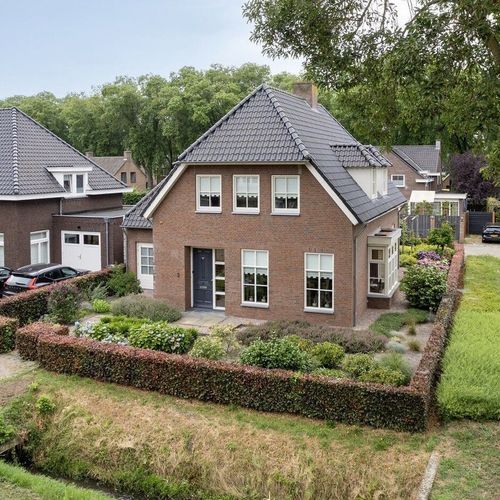 Spil 2, Schaijk foto-1
