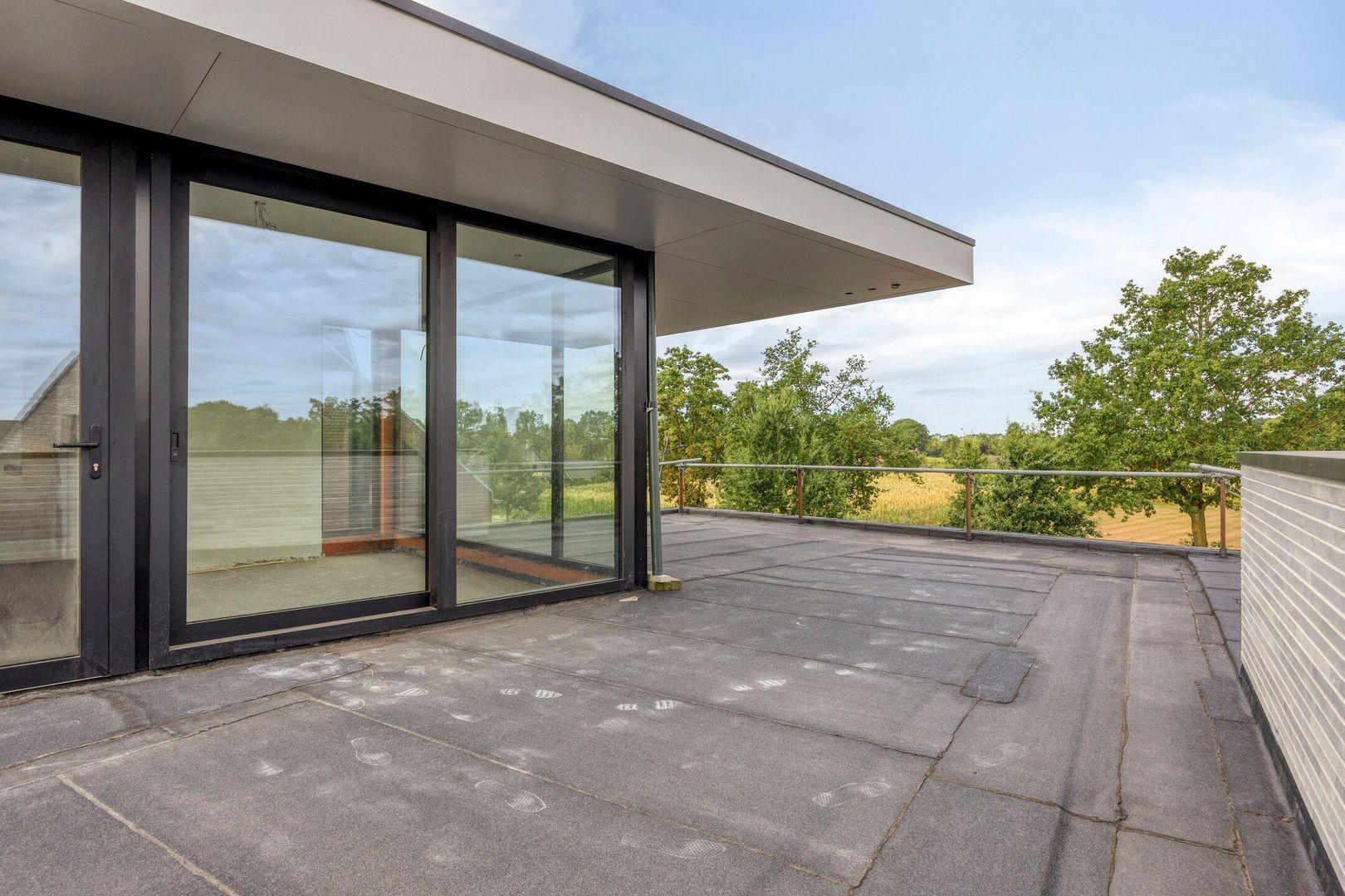 Strengen 24, Uden foto-24