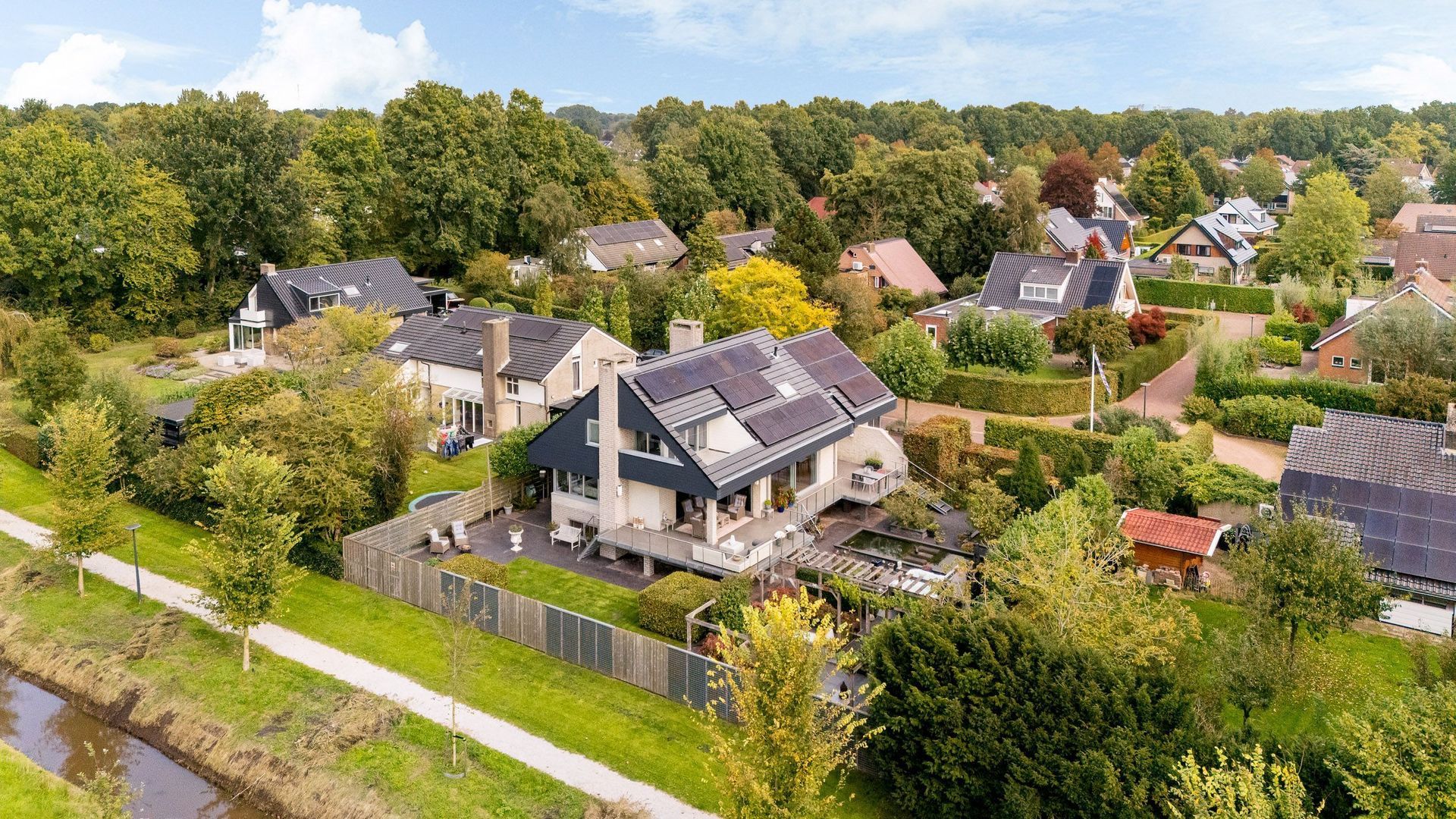 Slinge 44, Drachten foto-75