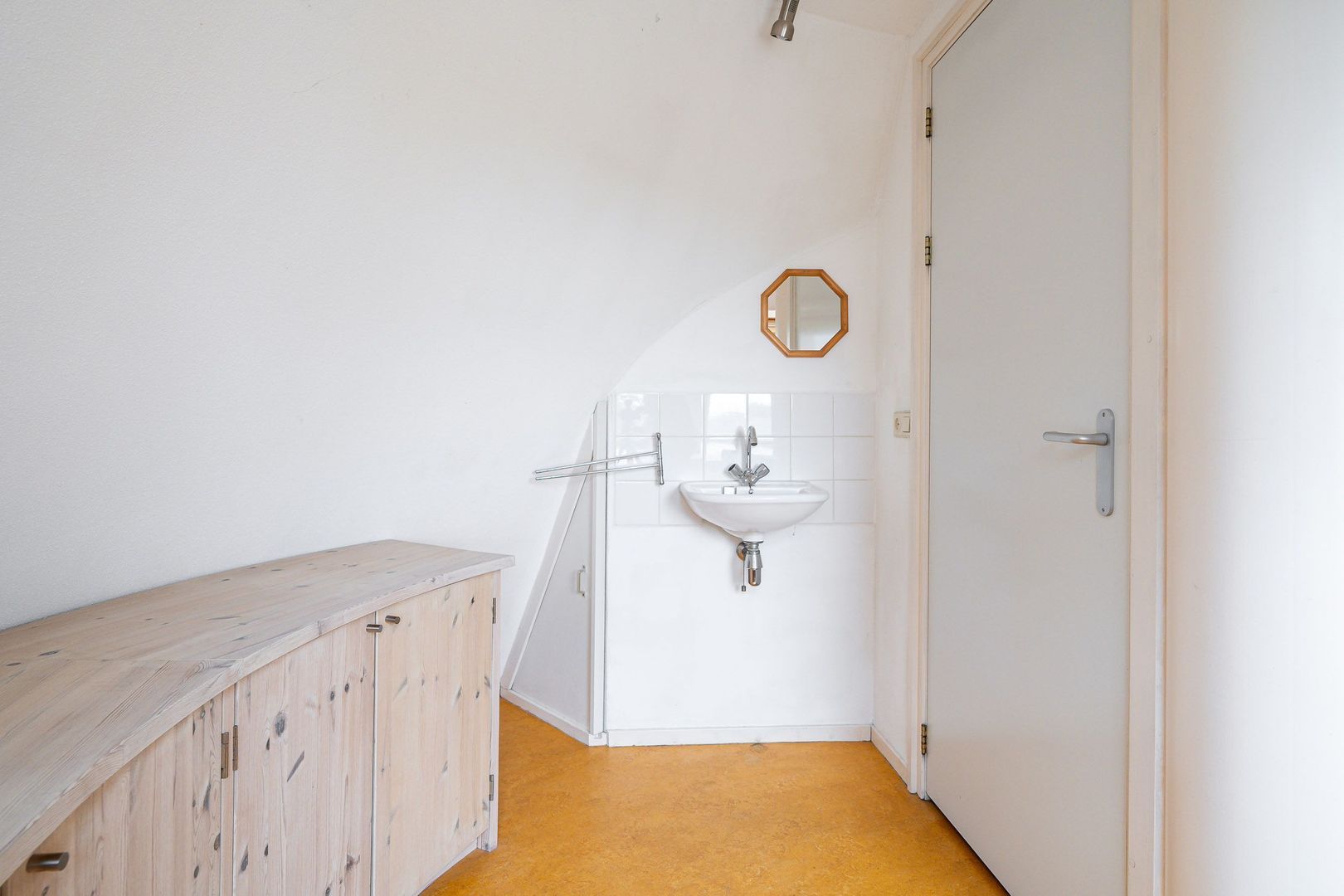 Benjamin Steegengastrjitte 10, Balk foto-45