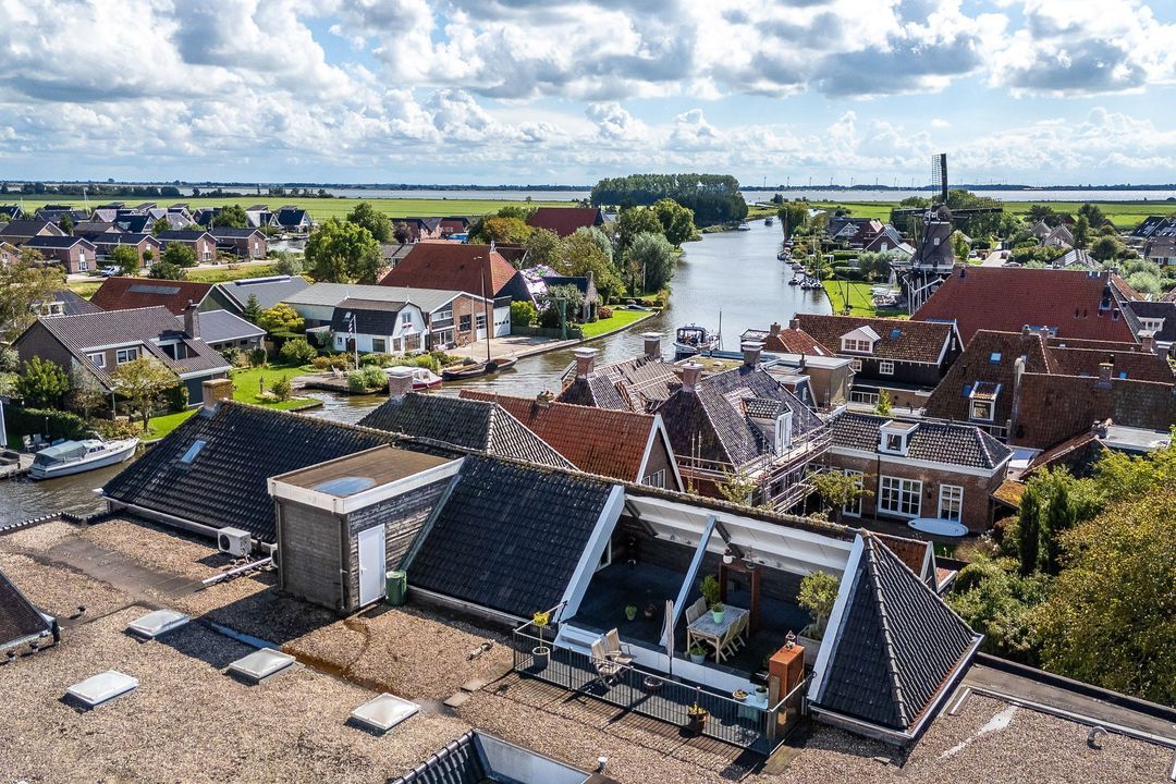 Iewâl 18, Woudsend foto-2