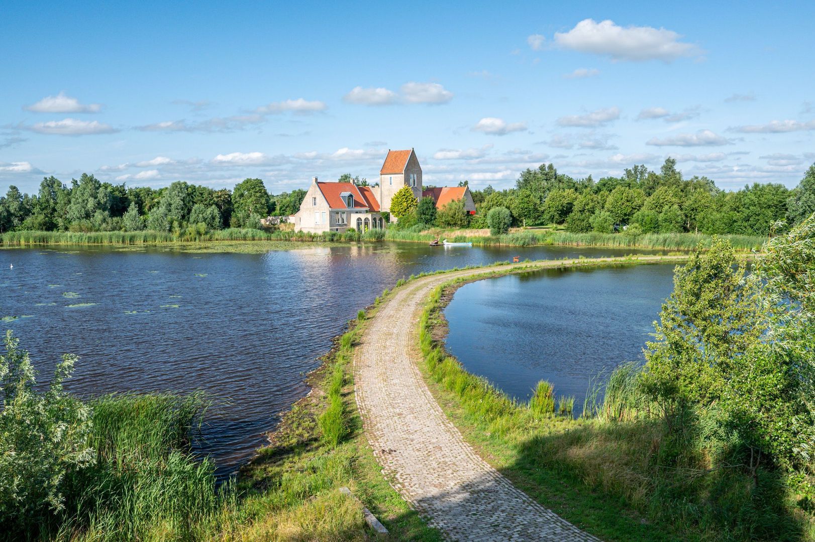 Wieldyk 10, Mirns foto-1