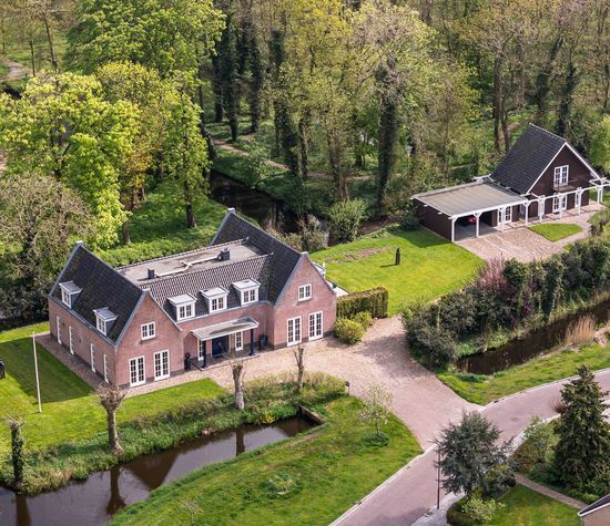 De Finne 7, Ysbrechtum