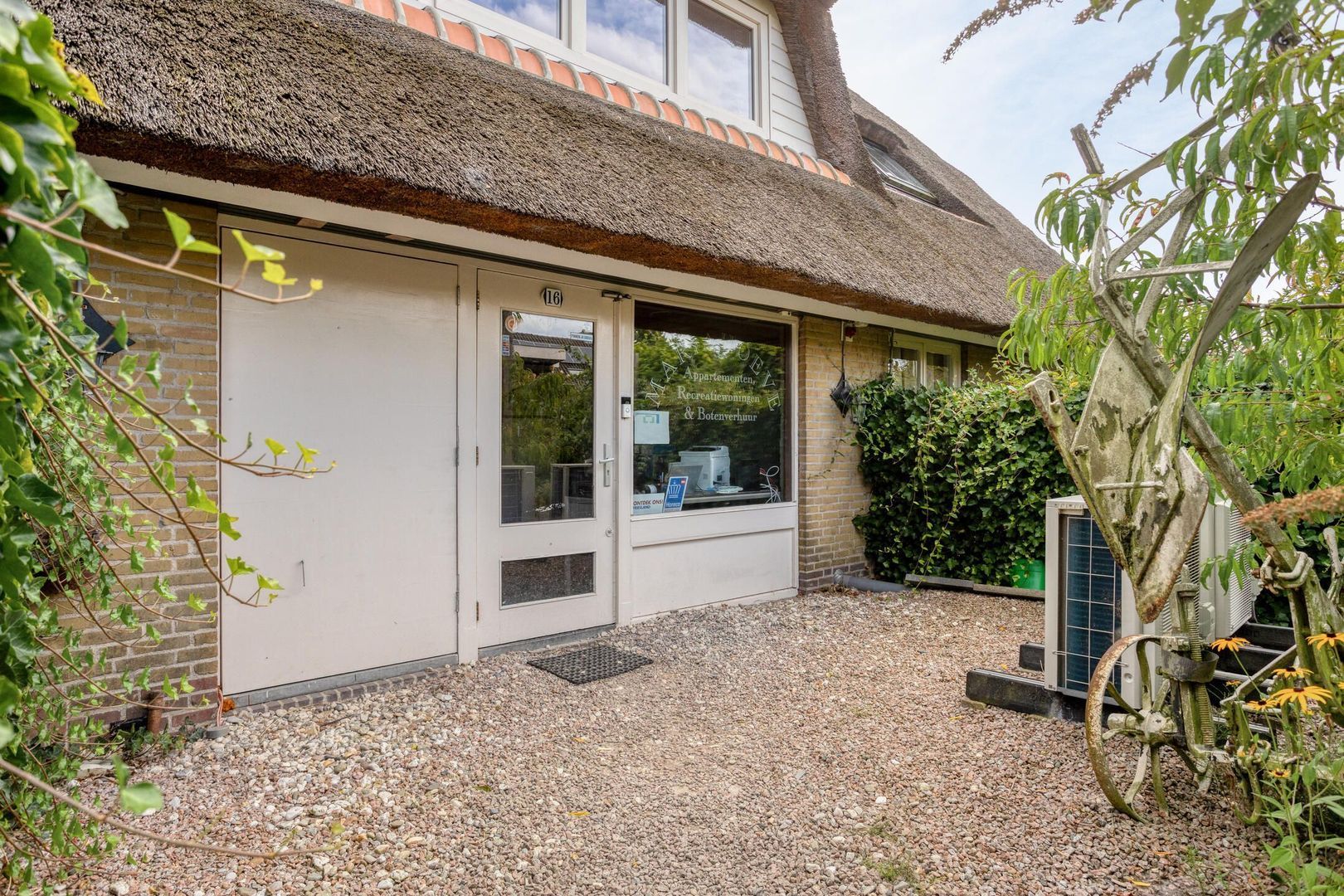 Utbuorren 16, Terherne foto-10