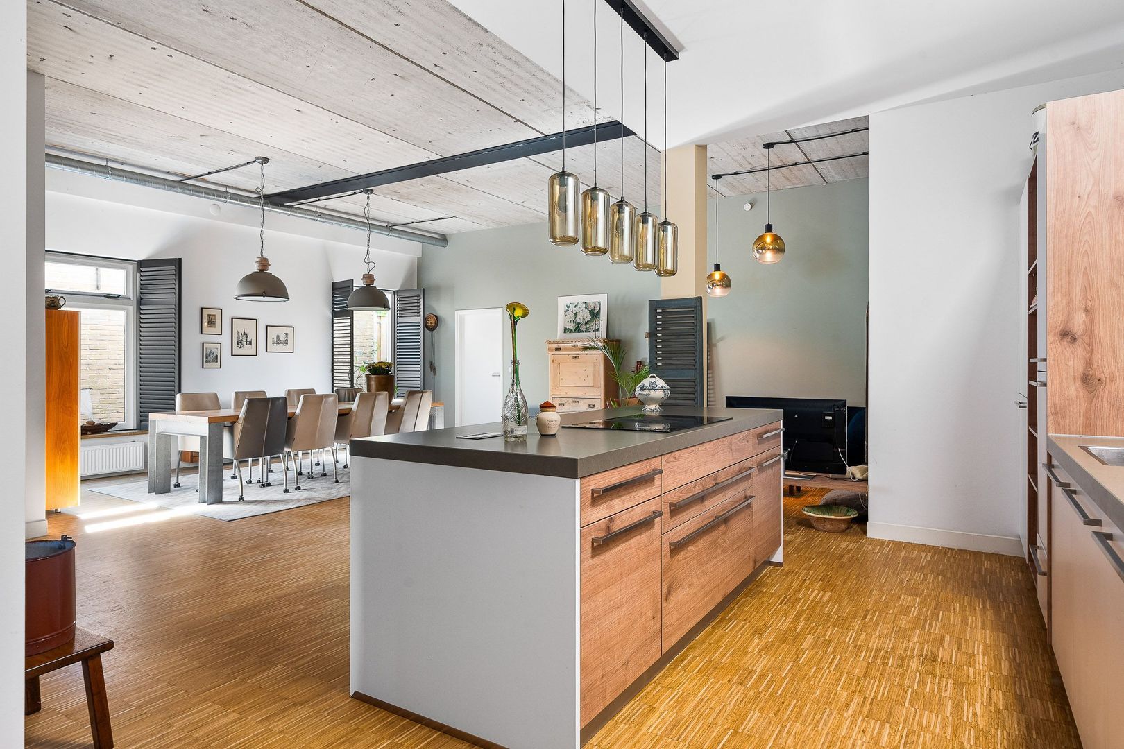 Iewâl 18, Woudsend foto-21