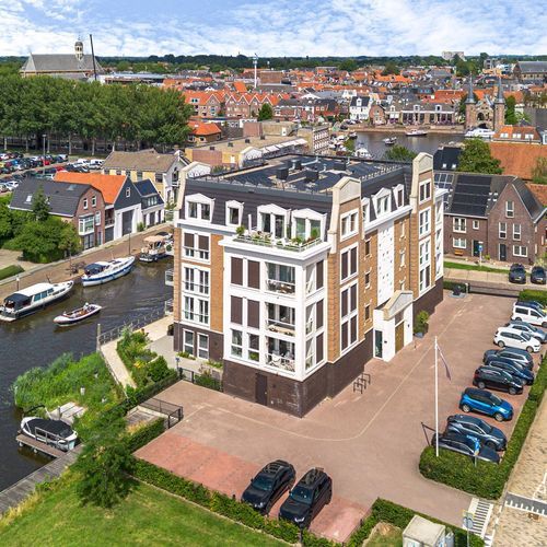 Waterbron 1 402, Sneek foto-1