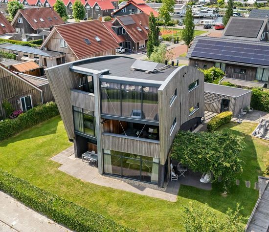 Komelkersstrjitte 7, Terherne