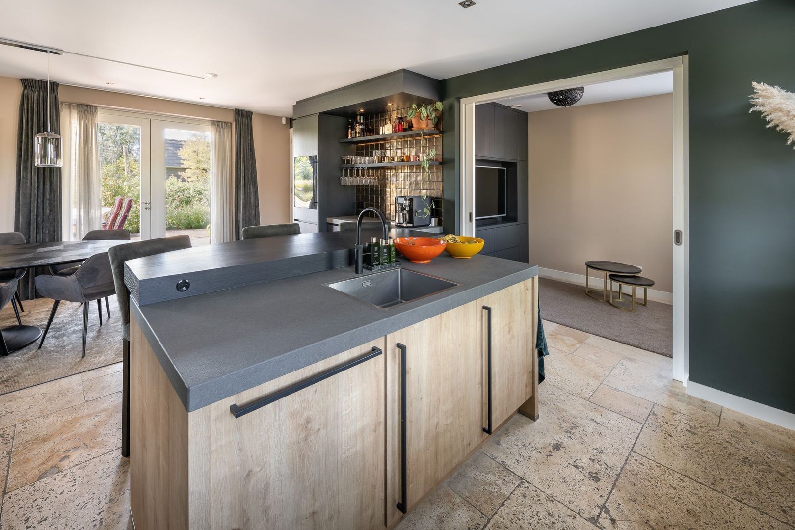 Wielblok 5, Herpt foto-9