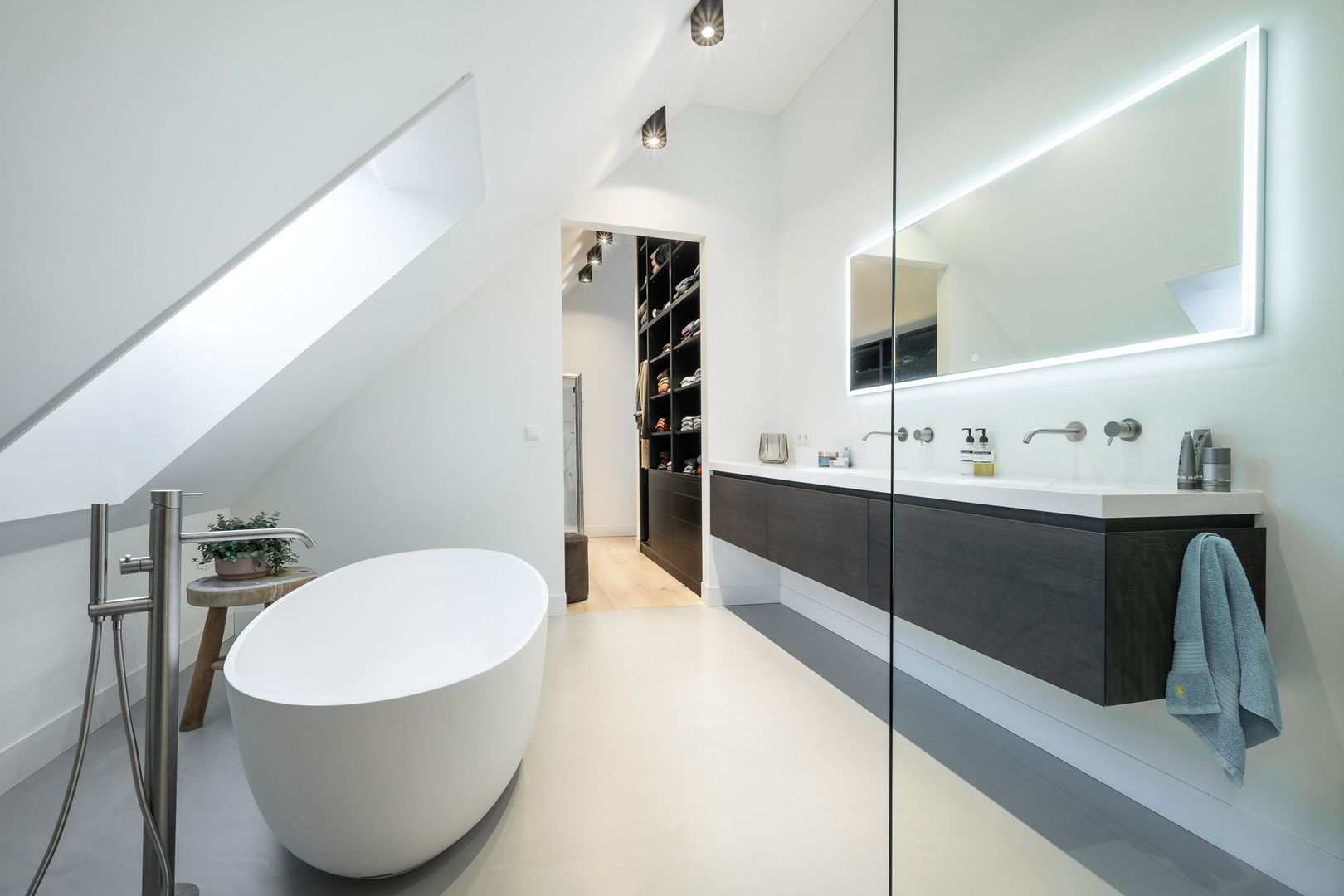 Zilverkarper 13, Vlijmen foto-15