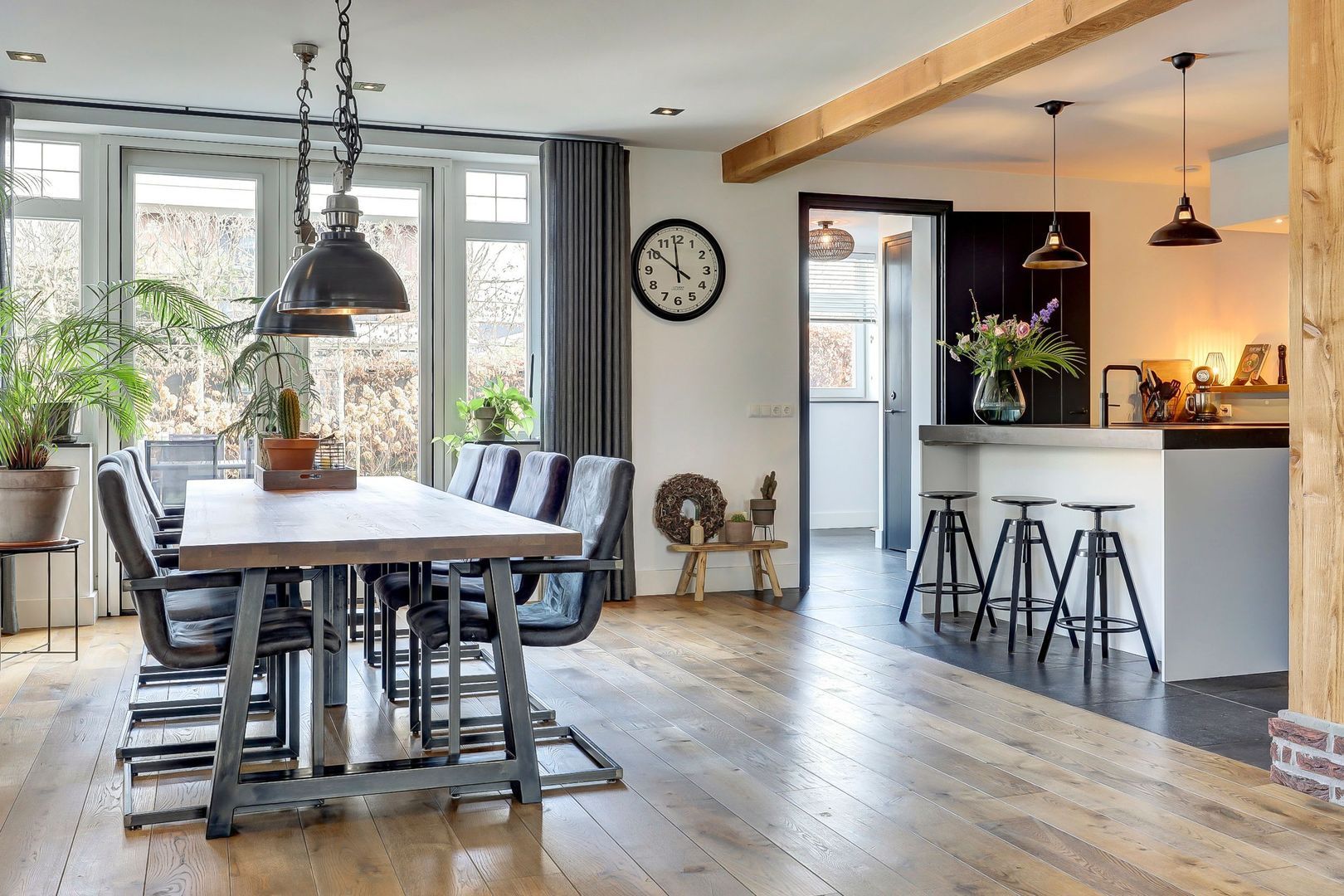 Zilverkarper 4, Vlijmen foto-3