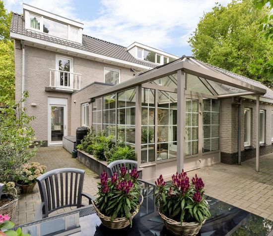 Hintham 93, Rosmalen
