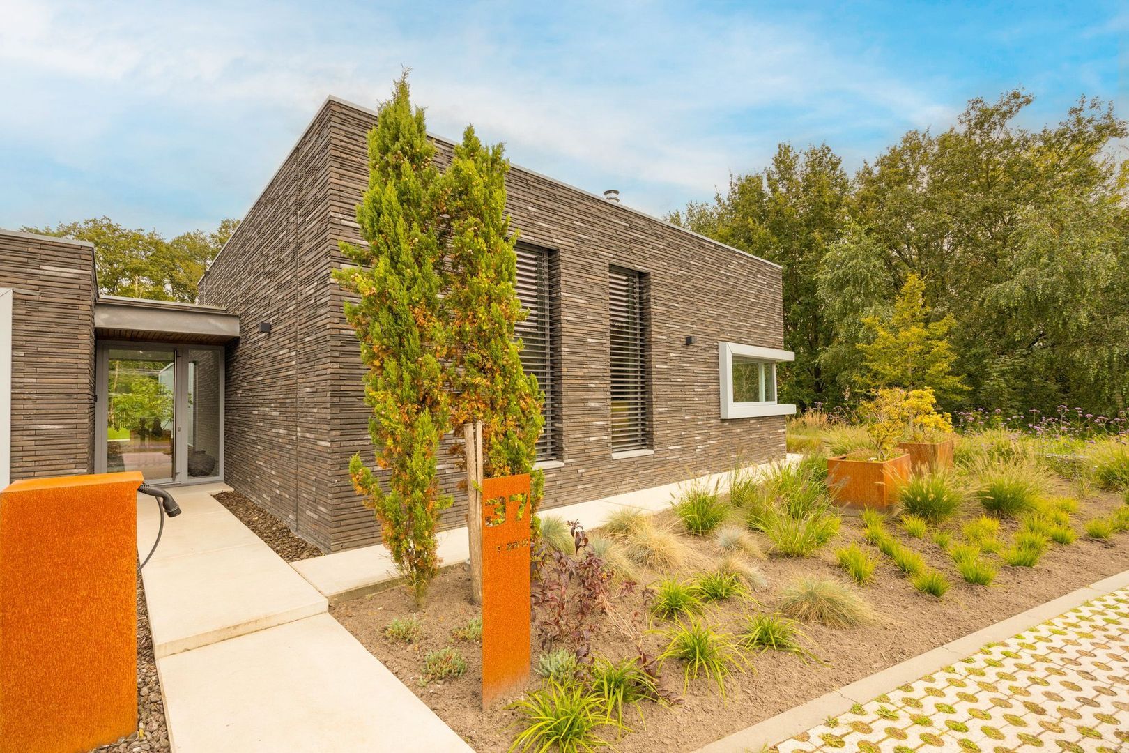 't Zand 37, Roosendaal foto-61