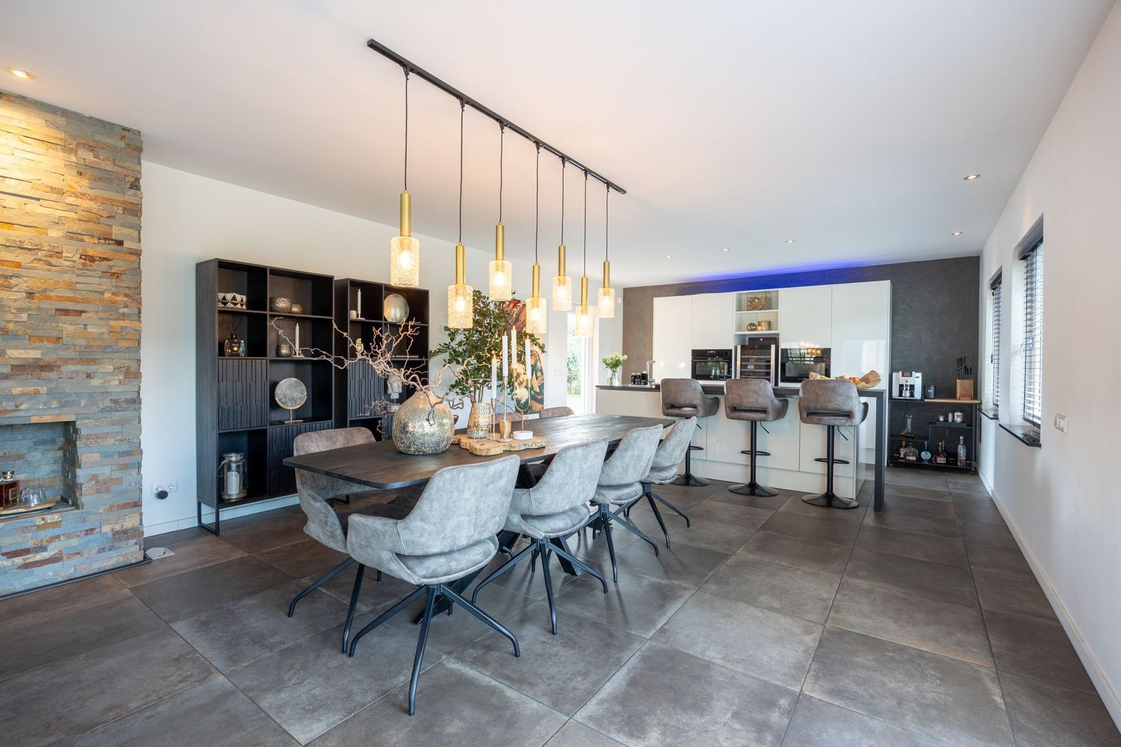 Contrabas 46, Etten-Leur foto-15