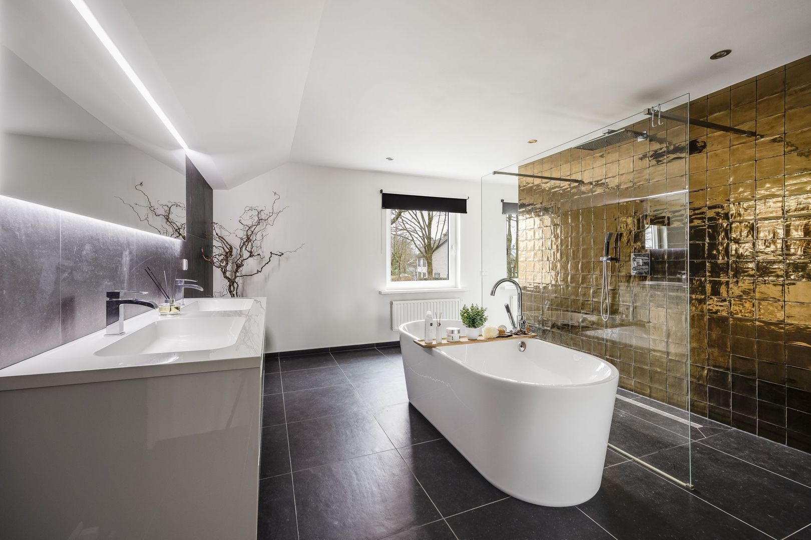 Contrabas 46, Etten-Leur foto-42