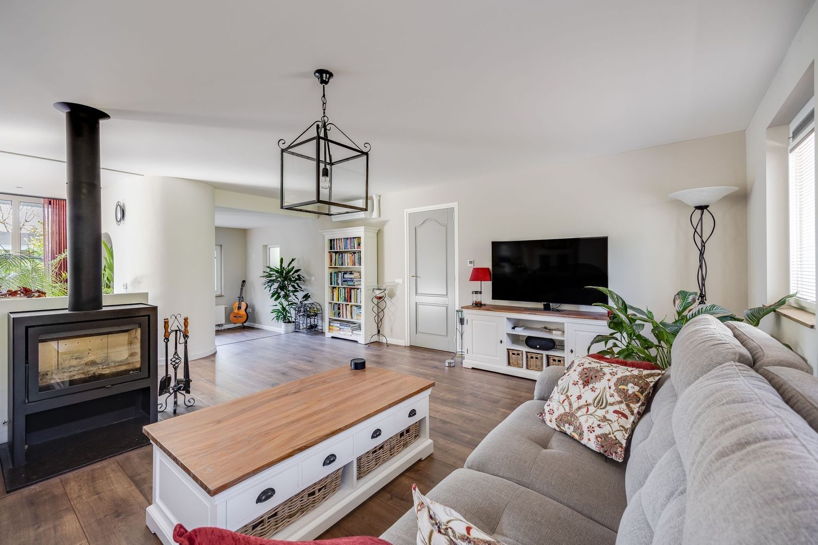 Mommersstraat 10, Hoeven foto-1