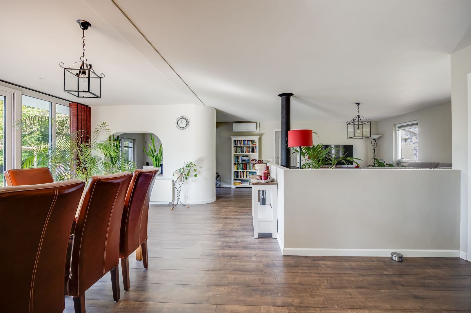 Mommersstraat 10, Hoeven foto-15