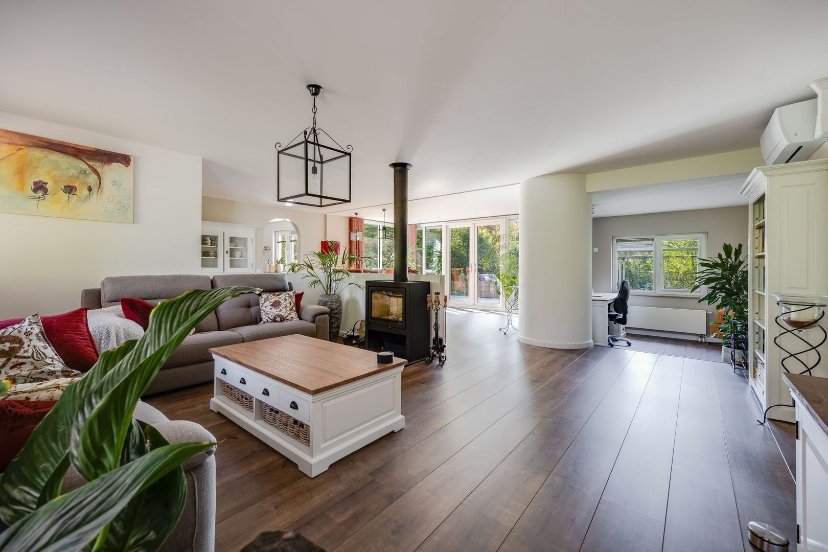 Mommersstraat 10, Hoeven foto-10