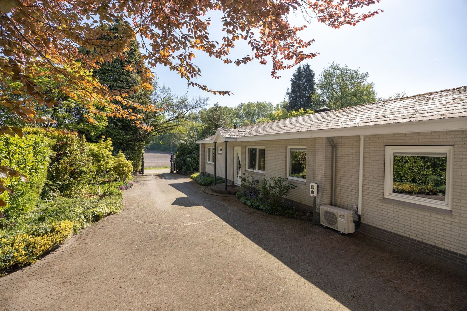 Mommersstraat 10, Hoeven foto-59